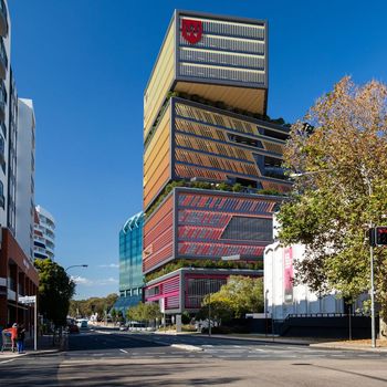 Western Sydney University